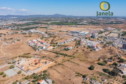 Terreno para Venda em Faro (Sé e São Pedro)