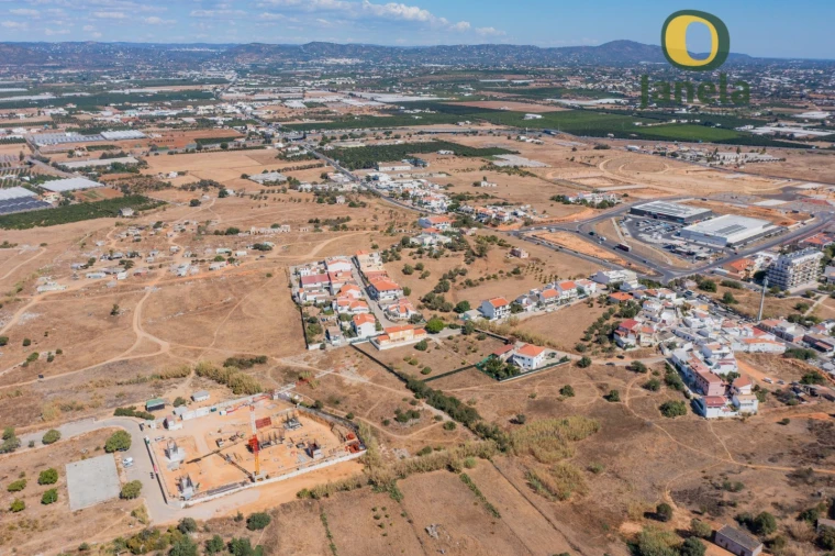 Terreno para Venda em Faro (Sé e São Pedro) Foto 3