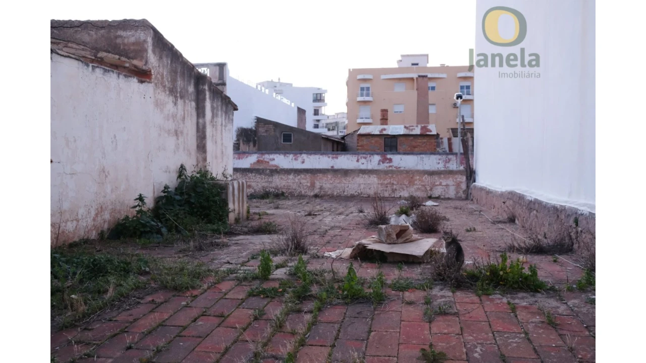 Prédio para Venda em Olhão Foto 13