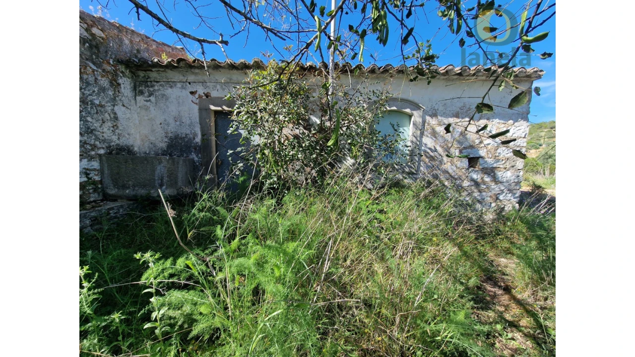 Terreno para Venda em Conceição e Estoi Foto 1