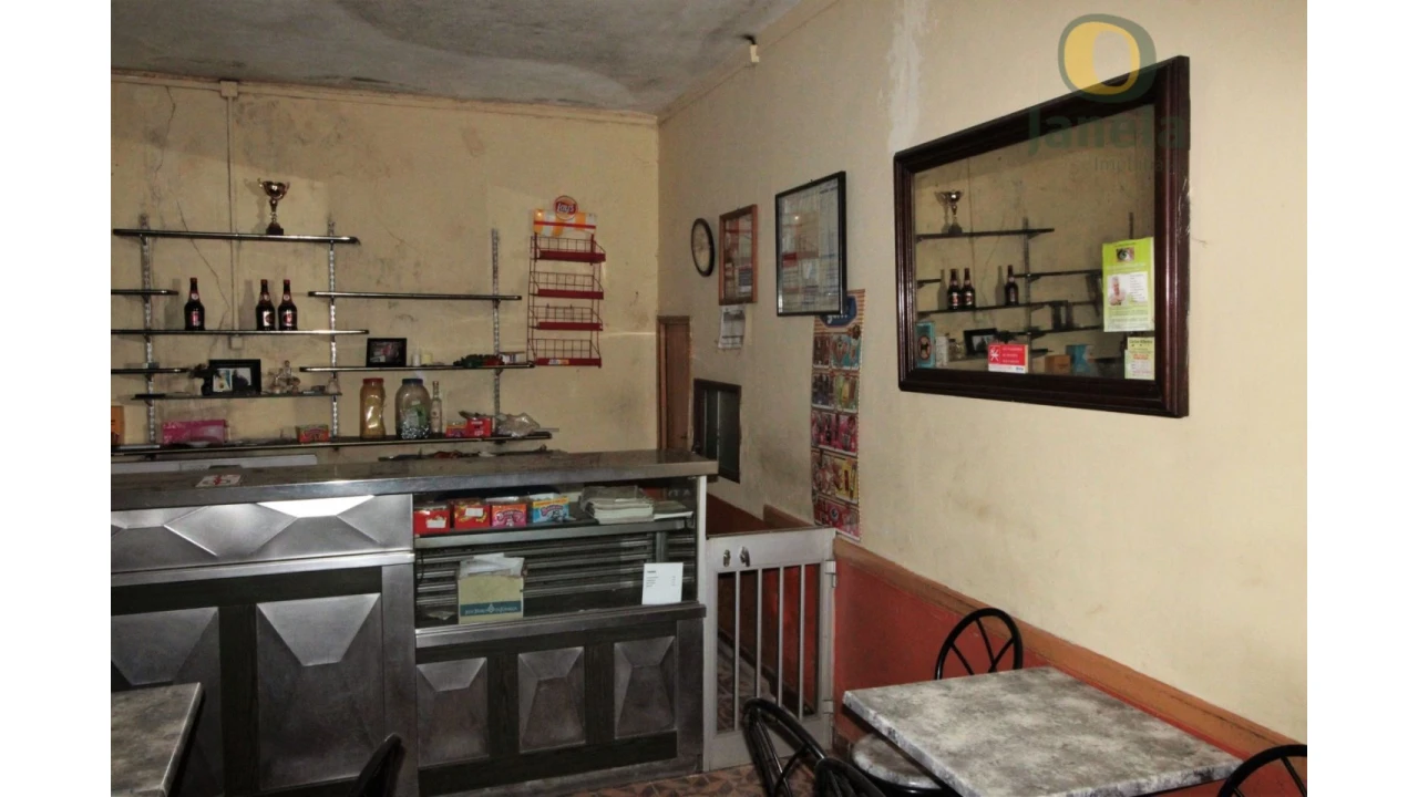 Prédio para Venda em Pechão Foto 2