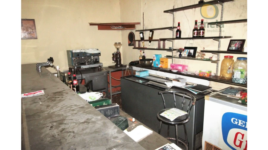 Prédio para Venda em Pechão Foto 5