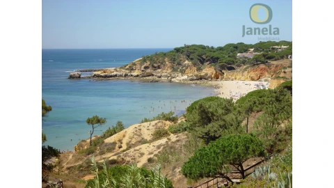 Terreno para Venda em Albufeira e Olhos de Água
