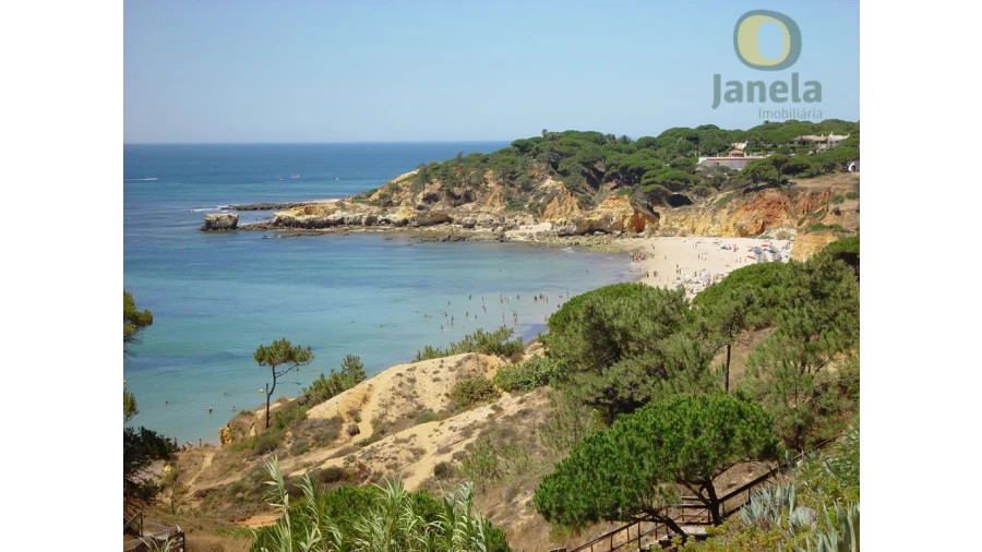 Terreno para Venda em Albufeira e Olhos de Água
