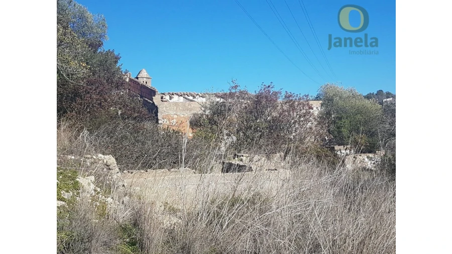 Quinta T3 para Venda em Loule (São Sebastião)