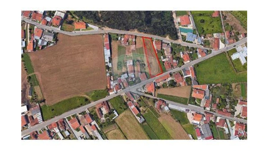 Terreno para Venda em São Miguel do Souto e Mosteirô Foto 3