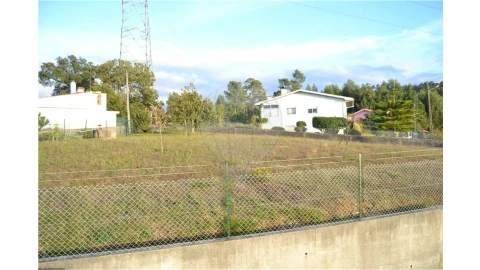 Terreno para Venda em Lobão, Gião, Louredo e Guisande