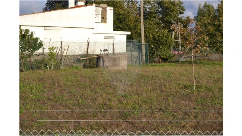 Terreno para Venda em Lobão, Gião, Louredo e Guisande