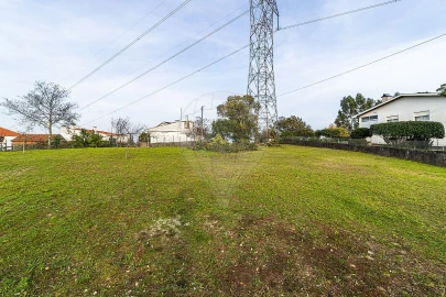 Terreno para Venda em Lobão, Gião, Louredo e Guisande
