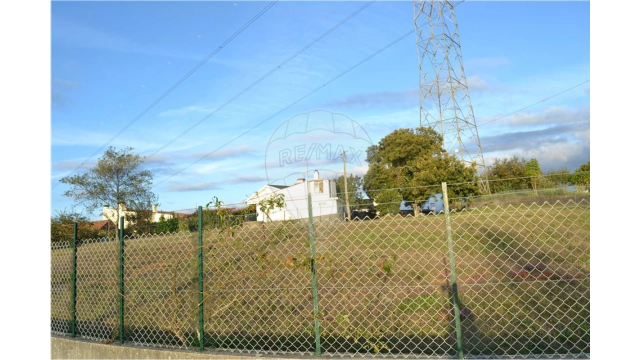 Terreno para Venda em Lobão, Gião, Louredo e Guisande Foto 4