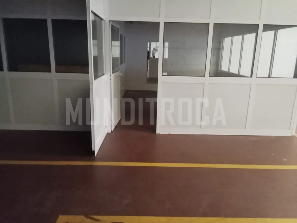 Armazém para Arrendamento em Tamel (São Verissimo) Foto 3