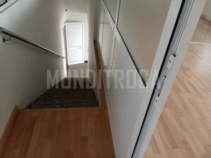 Armazém para Arrendamento em Tamel (São Verissimo) Foto 8