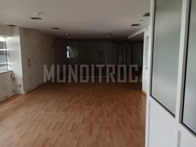 Armazém para Arrendamento em Tamel (São Verissimo) Foto 11