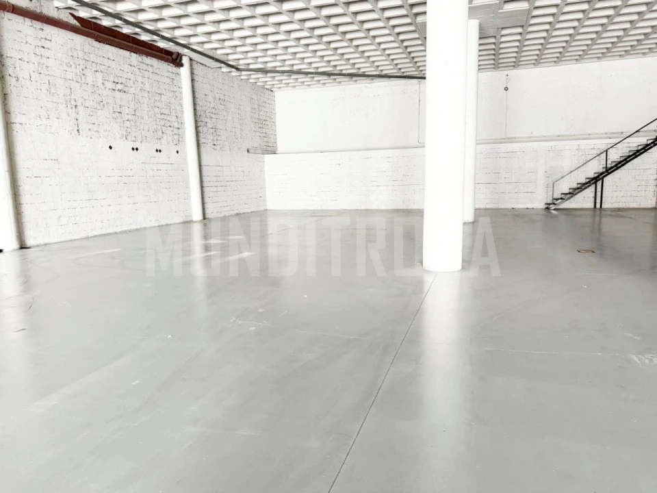 Armazém para Venda em Ribeirão Foto 3