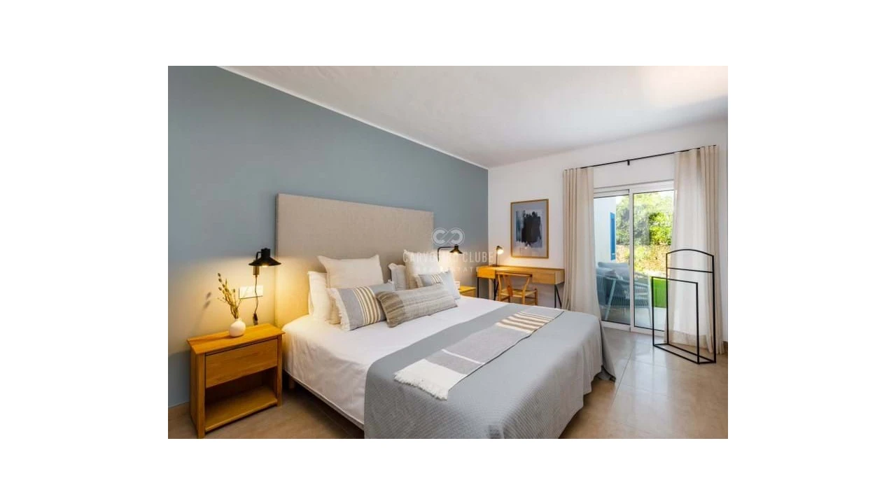 Apartamento T1 para Venda em Lagoa e Carvoeiro Foto 3