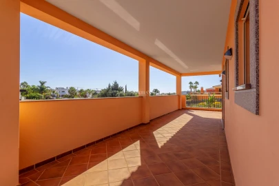 Moradia T4 para Venda em Lagos (São Sebastião e Santa Maria)