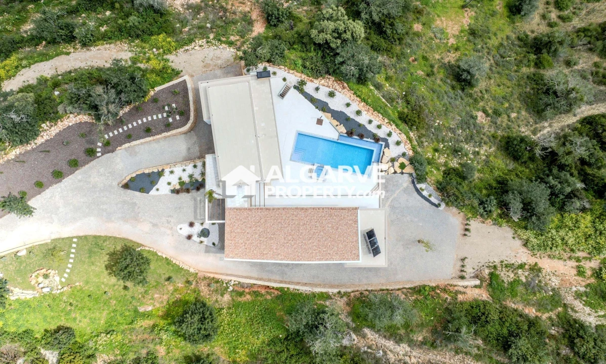 Moradia T4 para Venda em Loule (São Sebastião) Foto 43