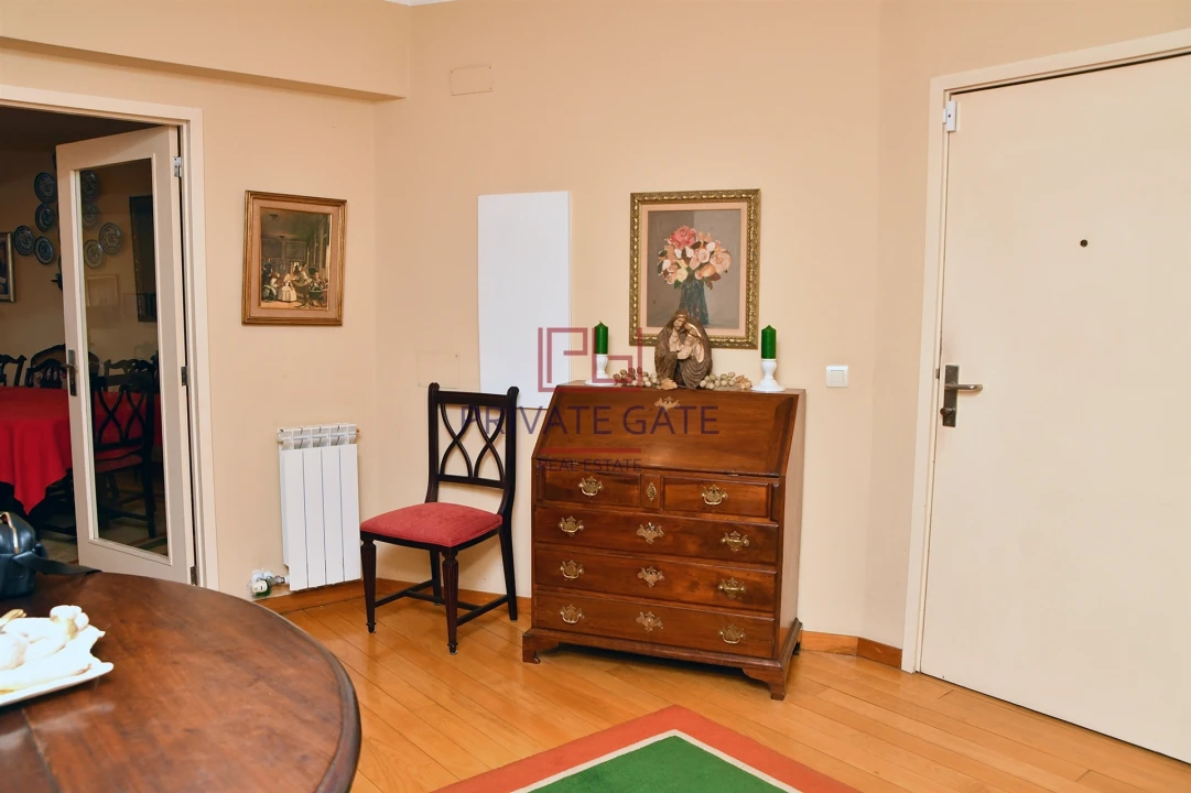 Apartamento T6 para Venda em Aldoar, Foz do Douro e Nevogilde Foto 4
