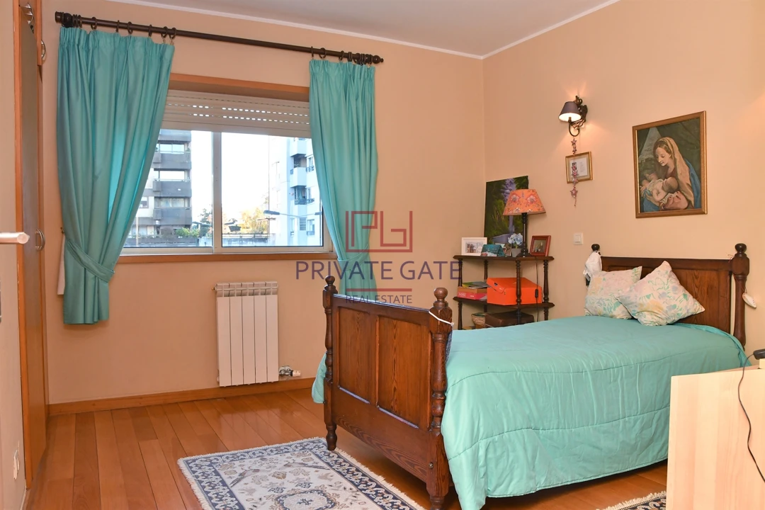 Apartamento T6 para Venda em Aldoar, Foz do Douro e Nevogilde Foto 11