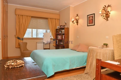 Apartamento T6 para Venda em Aldoar, Foz do Douro e Nevogilde