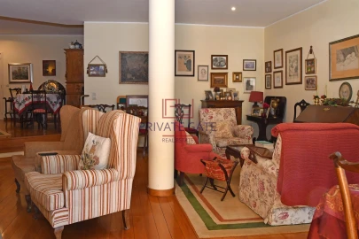 Apartamento T6 para Venda em Aldoar, Foz do Douro e Nevogilde