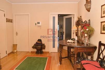 Apartamento T6 para Venda em Aldoar, Foz do Douro e Nevogilde