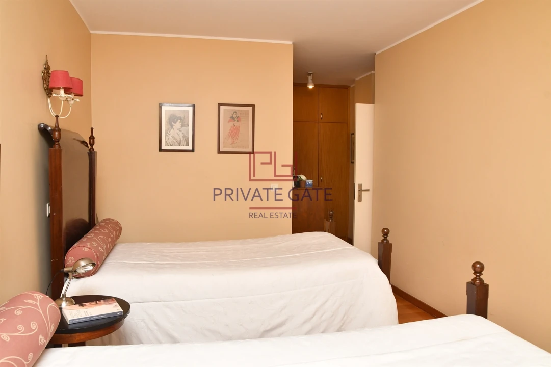 Apartamento T6 para Venda em Aldoar, Foz do Douro e Nevogilde Foto 16