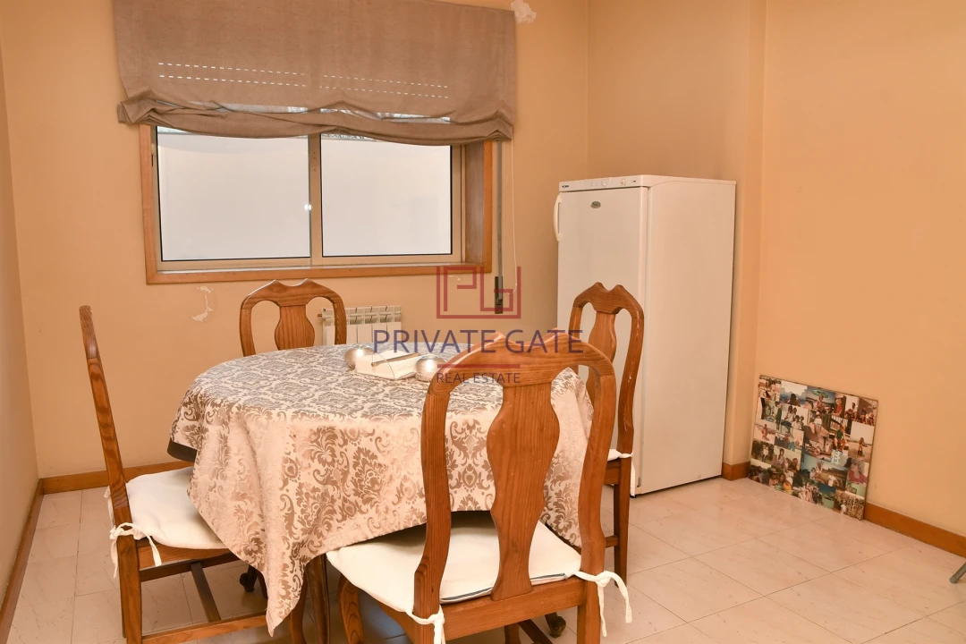 Apartamento T6 para Venda em Aldoar, Foz do Douro e Nevogilde Foto 25