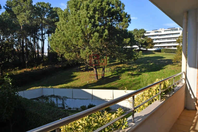 Apartamento T6 para Venda em Aldoar, Foz do Douro e Nevogilde Foto 2