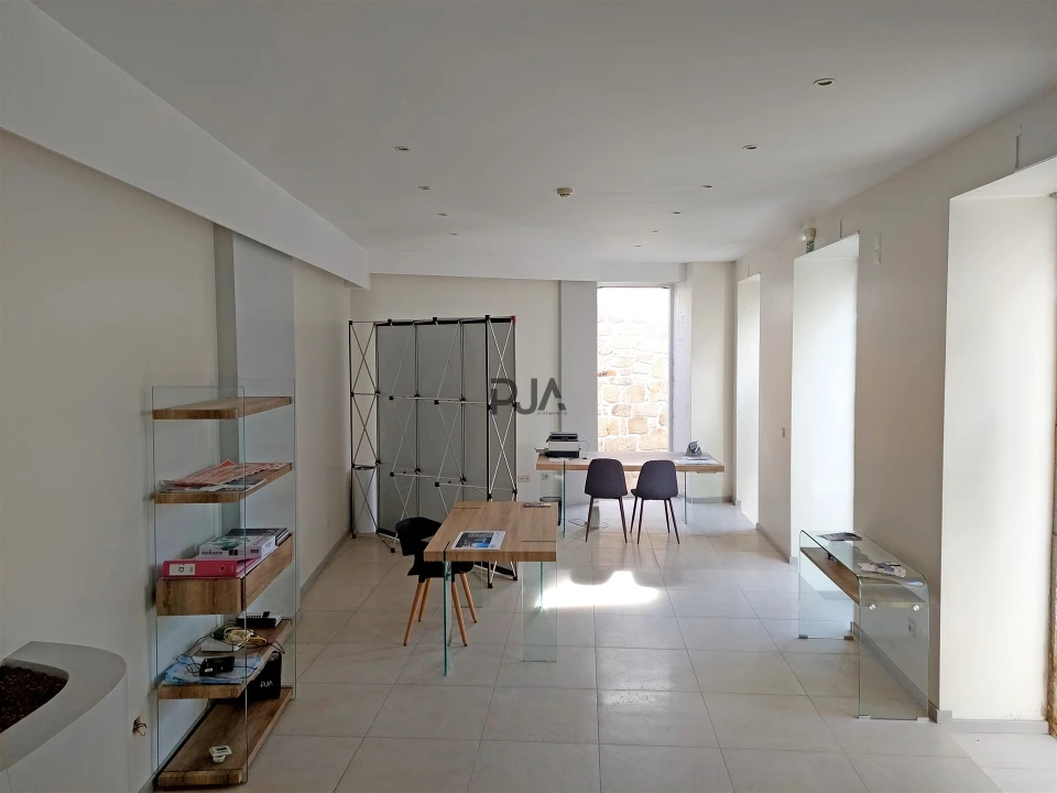 Loja para Venda em Tondela e Nandufe Foto 1