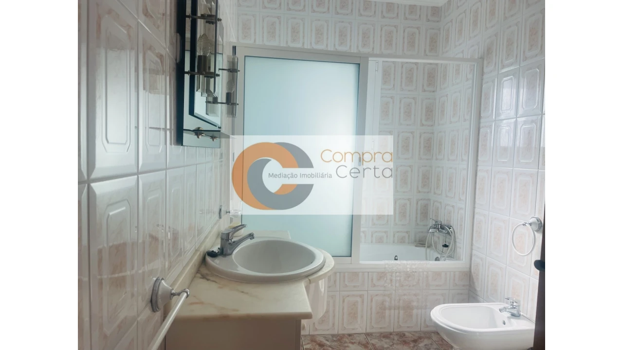 Moradia T3 para Venda em Atães e Rendufe Foto 14