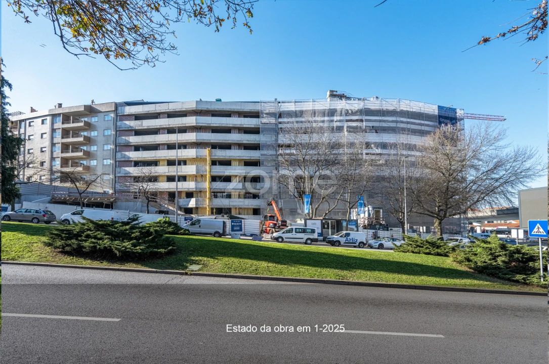 Apartamento T2 para Venda em Paranhos Foto 4