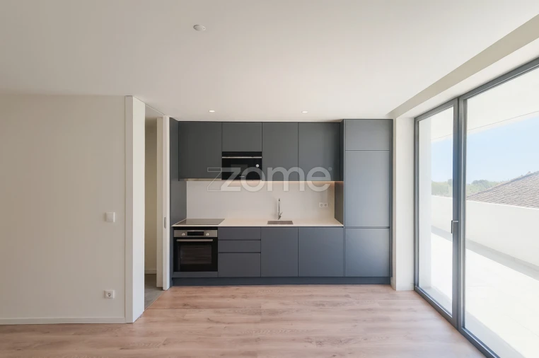 Apartamento T2 para Venda em Paranhos Foto 3