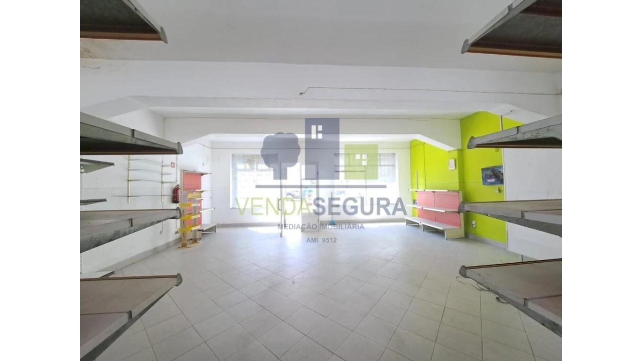 Loja para Venda em Safara e Santo Aleixo da Restauração Foto 6