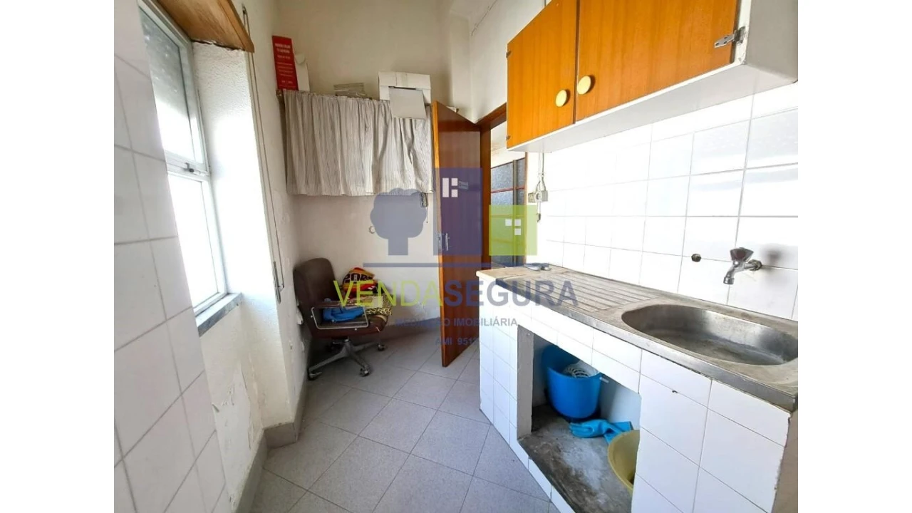 Loja para Venda em Safara e Santo Aleixo da Restauração Foto 9