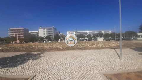 Terreno para Venda em Faro (Sé e São Pedro)