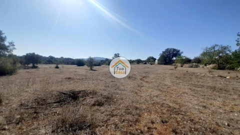 Terreno para Venda em Faro (Sé e São Pedro)