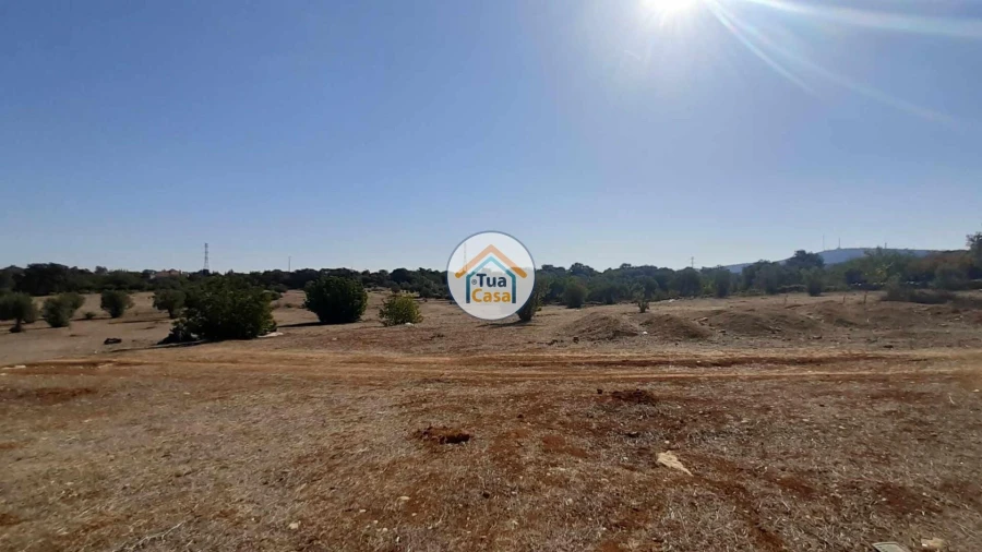 Terreno para Venda em Faro (Sé e São Pedro) Foto 7