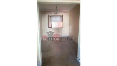 Moradia T3 para Venda em Nossa Sra de Fatima