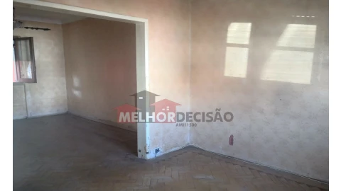 Moradia T3 para Venda em Nossa Sra de Fatima