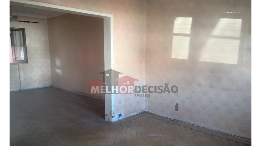 Moradia T3 para Venda em Nossa Sra de Fatima Foto 5
