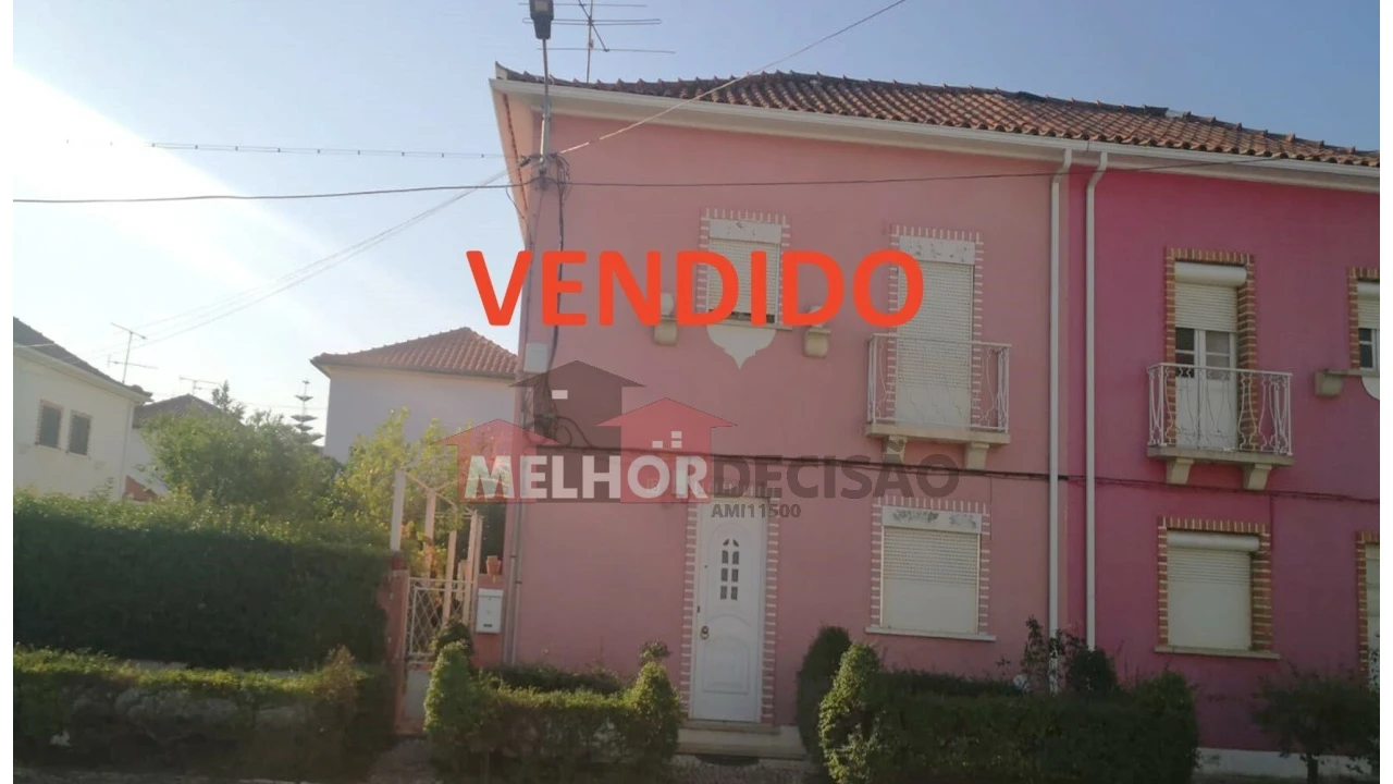 Moradia T3 para Venda em Nossa Sra de Fatima Foto 1