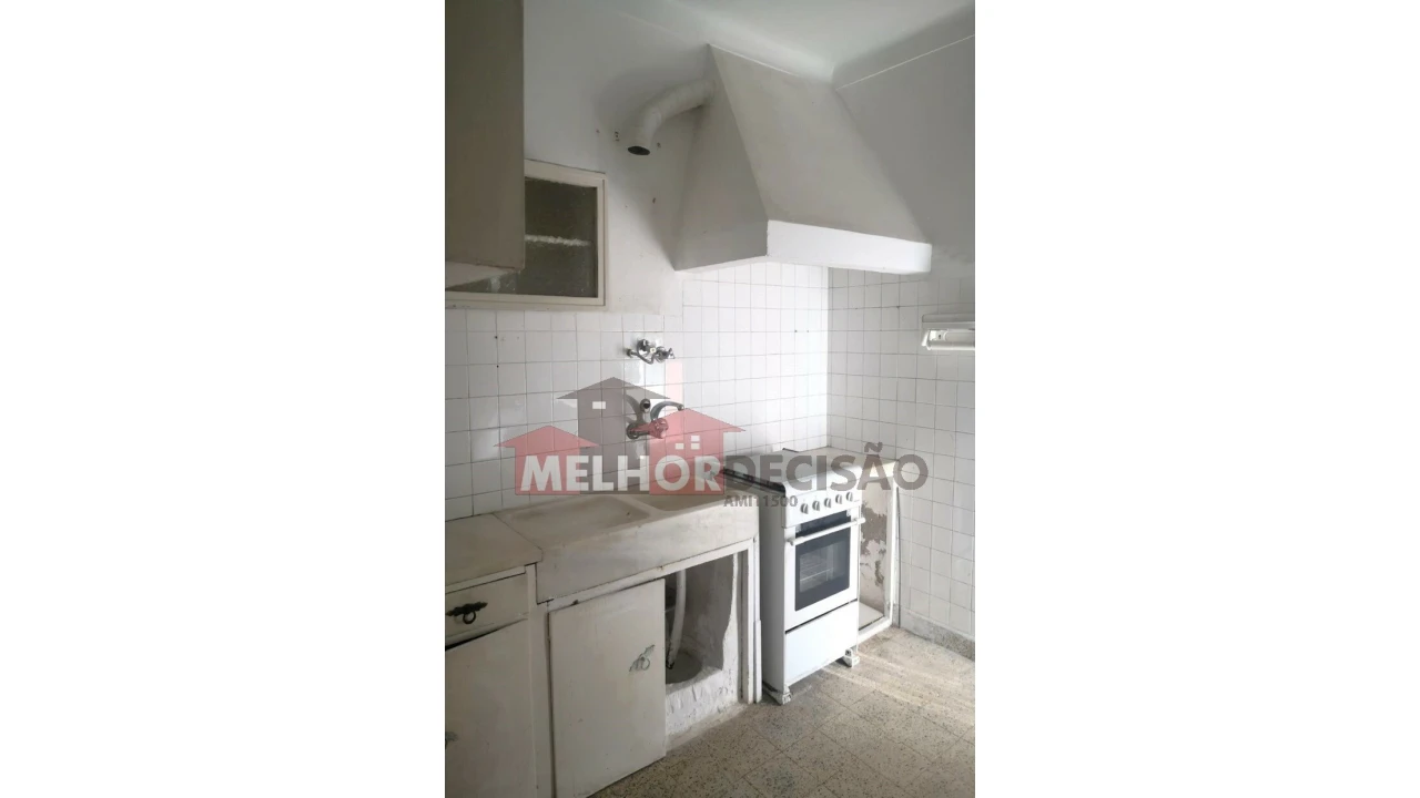 Moradia T3 para Venda em Nossa Sra de Fatima Foto 8