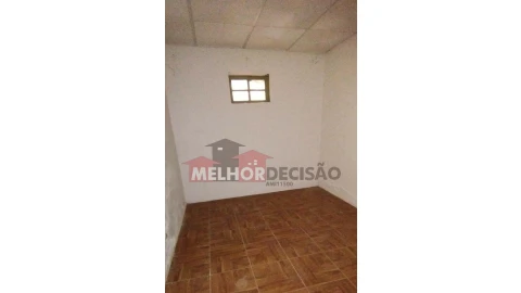 Moradia T2 para Venda em Vila Nova da Barquinha