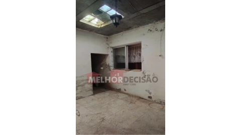 Moradia T2 para Venda em Vila Nova da Barquinha