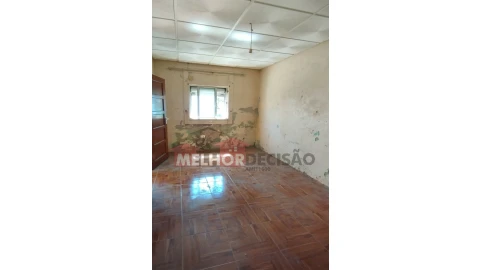 Moradia T2 para Venda em Vila Nova da Barquinha