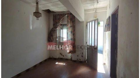 Moradia T2 para Venda em Vila Nova da Barquinha