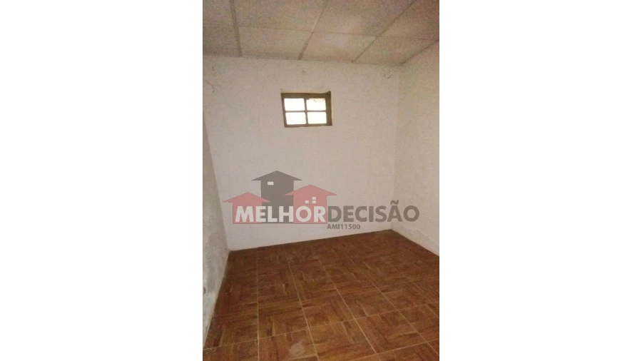 Moradia T2 para Venda em Vila Nova da Barquinha Foto 8