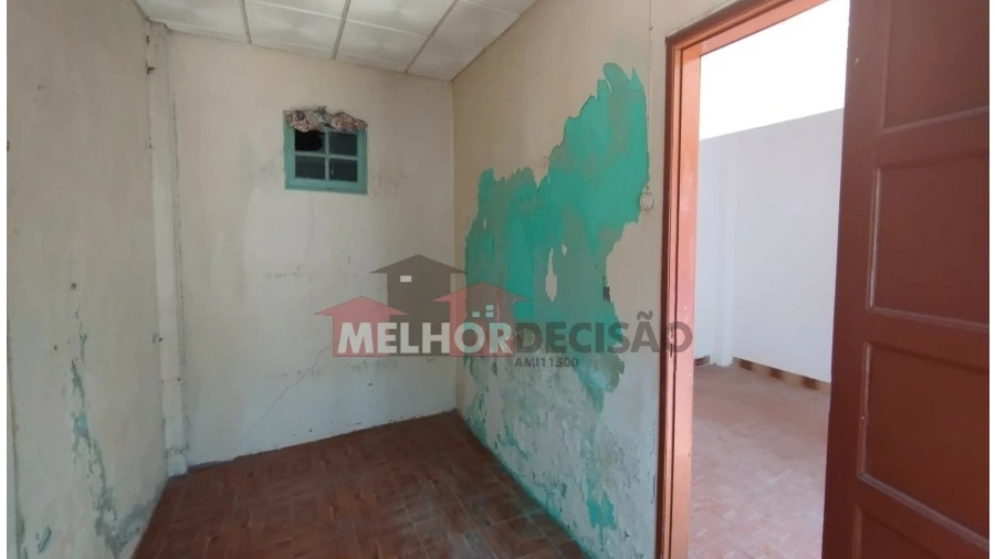 Moradia T2 para Venda em Vila Nova da Barquinha Foto 6