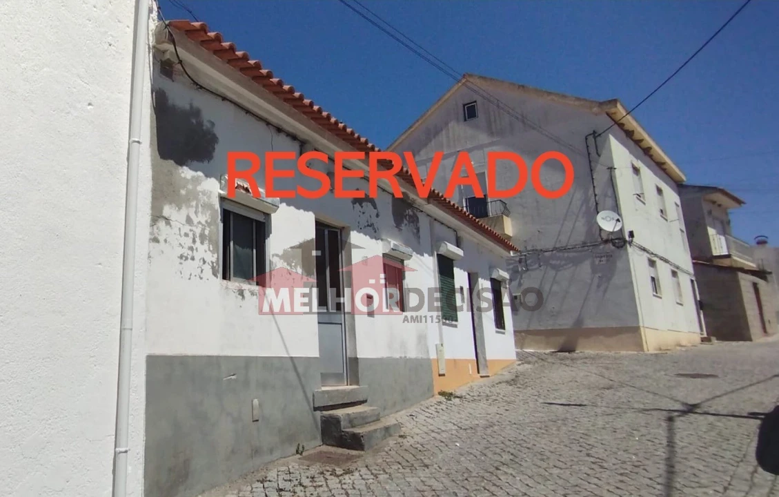 Moradia T2 para Venda em Vila Nova da Barquinha Foto 1